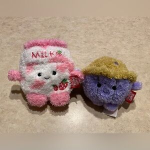 BumBumz "BreakfastBumz" collection lot of 2 strawberry milk and blueberry muffin